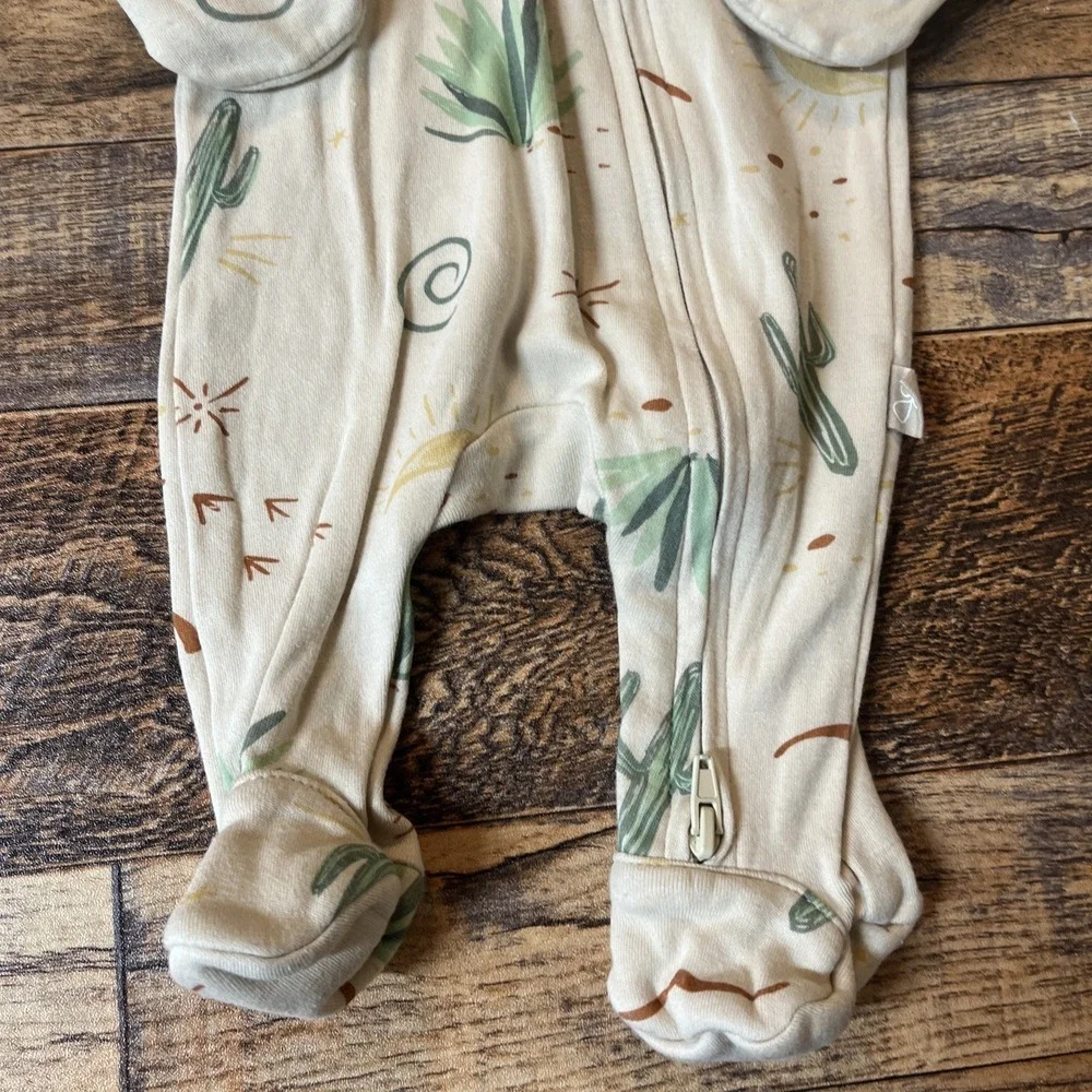 Goumi x Babylist Sleeper Unisex Baby Newborn Cactus Bamboo Organic Cotton